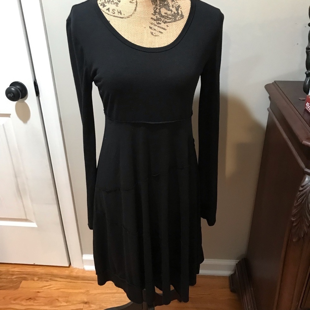 ▪️Long Sleeve Simple Black Dress